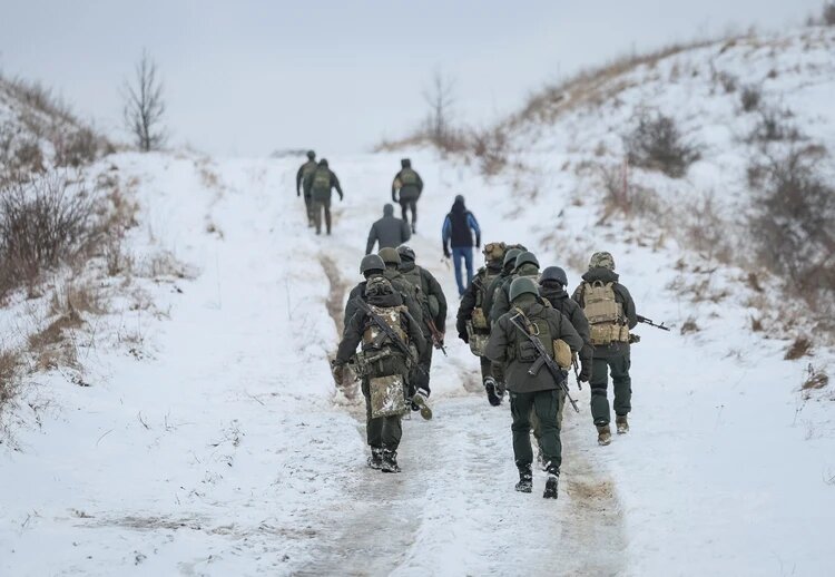 А что касается украинцев, то, в конце концов, кому до них есть хоть какое-то дело 
Фото: REUTERS