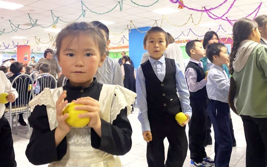 Школа в Яр-Сале, поселке за Полярным кругом на 7,4 тысячи жителей, в 200 км от Салехарда. Фото: Ксения Докукина.