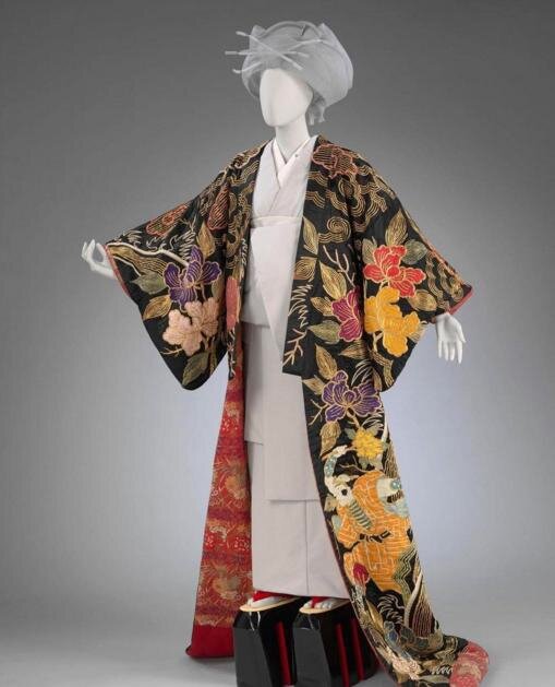 японская юката. кимоно джесси. кимоно юката хаори. красное кимоно макс ред. Esma кимоно.