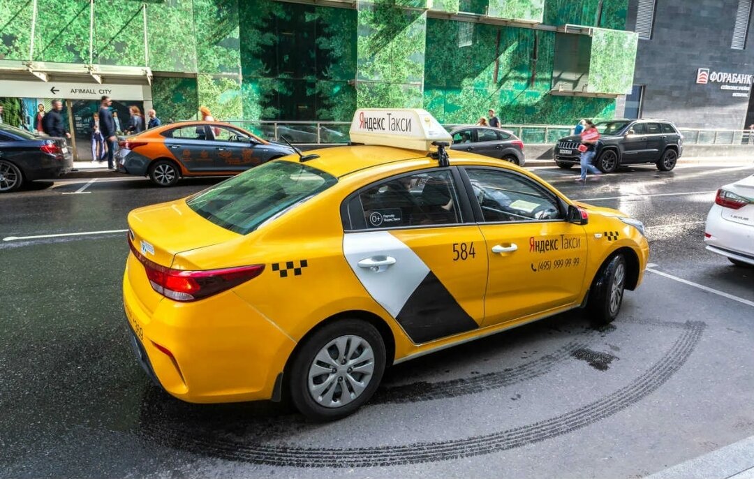 Поддержка такси в москве. Машина "такси". Автомобиль «такси».