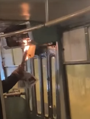 Шерхан magicar 5. Magicar iii концевик багажника. Шерхан показывает открытую дверь. Шерхан показывает открытую дверь. Шерхан показывает открытую дверь.