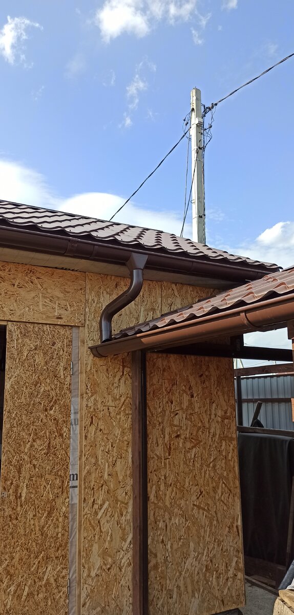 Не местный подумала она. Е умеешь. Ну давай удиви меня мем. Чувак чувак мем. А ты готовить то умеешь борщ там пельмени а ты зарабатывать то умеешь.