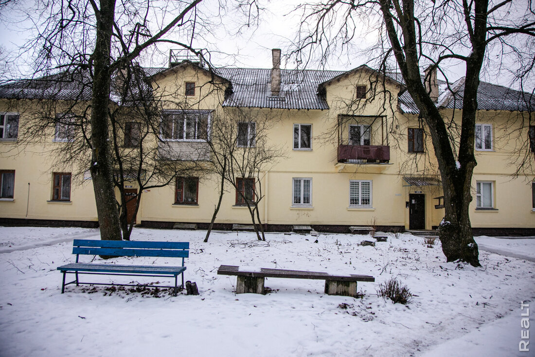 машина времени на крыше. машина времени на крыше. парень спит в машине. машина времени группа 2022. группа машина времени 2020.
