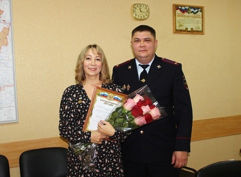 Звонивший представился сотрудником правоохранительных органов. Телефонные мошенники следователи. Права граждан при задержании полицией. Как представляется полиция по телефону. Как представляется полиция по телефону.