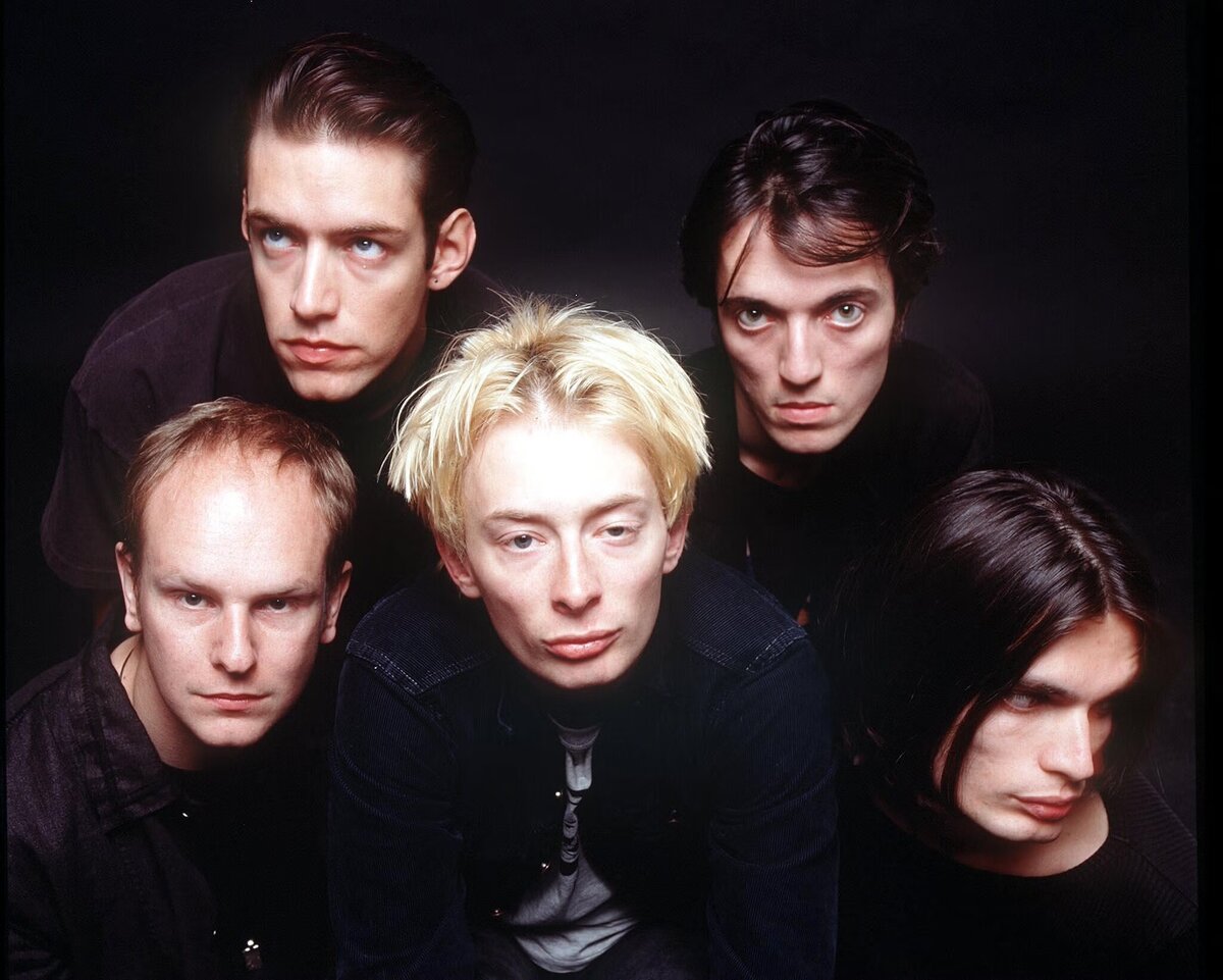 Radiohead music. Группа Radiohead. Radiohead 90s. Radiohead 1990. Radiohead фото группы.