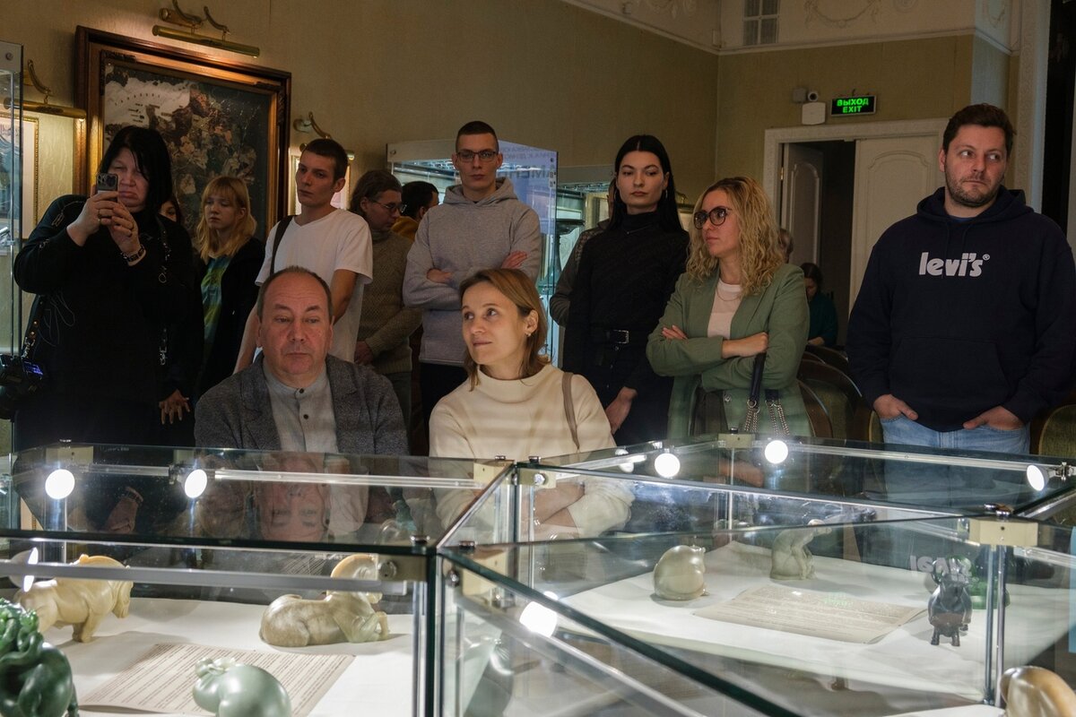 Открытие выставки «Нефритовая коллекция» в Музее истории камнерезного и ювелирного искусства