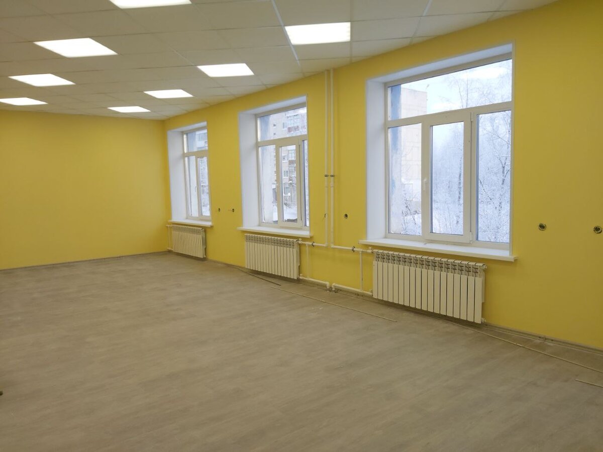 Метро рабочий поселок москва. Станция рабочий поселок москва. Рабочий поселок новая платформа. Дом культуры родник нижний кисляй. Фабрика кухня иваново вознесенск.