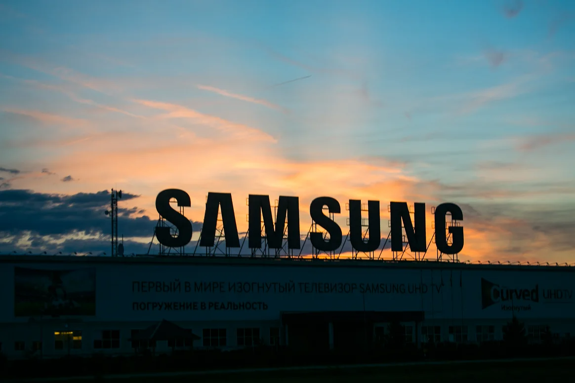 Самсунг электроникс рус калуга. Завод Samsung. Завод Samsung в России. Калужский завод самсунг в России. Москва самсунг завод.