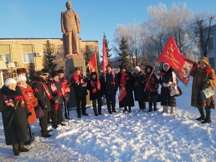 Кровать ленин с нами