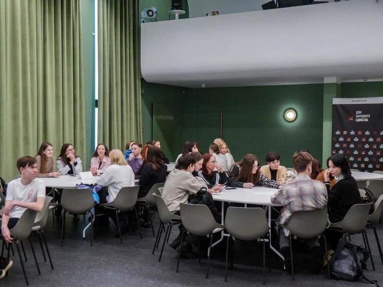 Космо эстетик нижний новгород. Cosmo салон красоты. Космо эстетик нижний новгород. Парикмахерская cosmo нижний новгород. Салон красоты космо саратов.