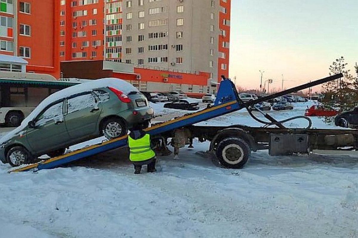 Власти Уфы предупредили об эвакуации автомобилей, мешающих уборке снега |  АиФ – Уфа | Дзен