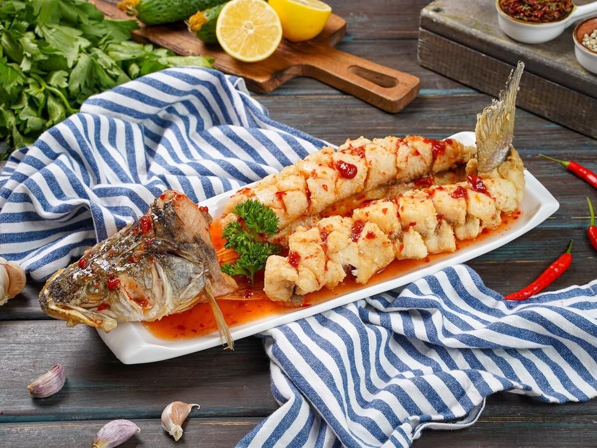 Рыба-белка в кисло-сладком соусе. Китайские традиции