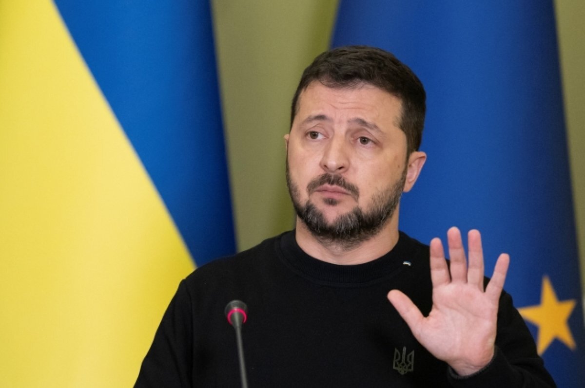    Зеленский намерен лишить гражданства ставших россиянами украинцев