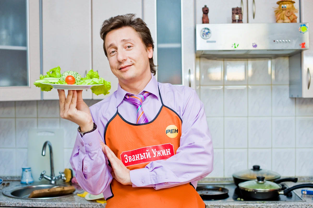 Участники передачи званый ужин. Ведущий передачи званый ужин. Ведущий ужина. Ведущий ужина. Ведущий ужина.