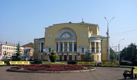 Первый русский профессиональный театр, основанный в 1750 году в Ярославле.  Театр назван в честь основателя — купеческого сына Федора Волкова.