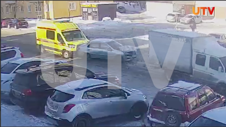    Протаранила авто. В Оренбурге машина «Скорой помощи» попала в ДТП на Аксакова  Белов Михаил Александрович