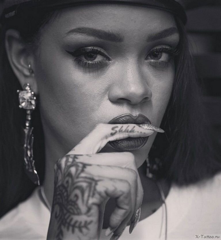 Rihanna. Татуировки / фото 