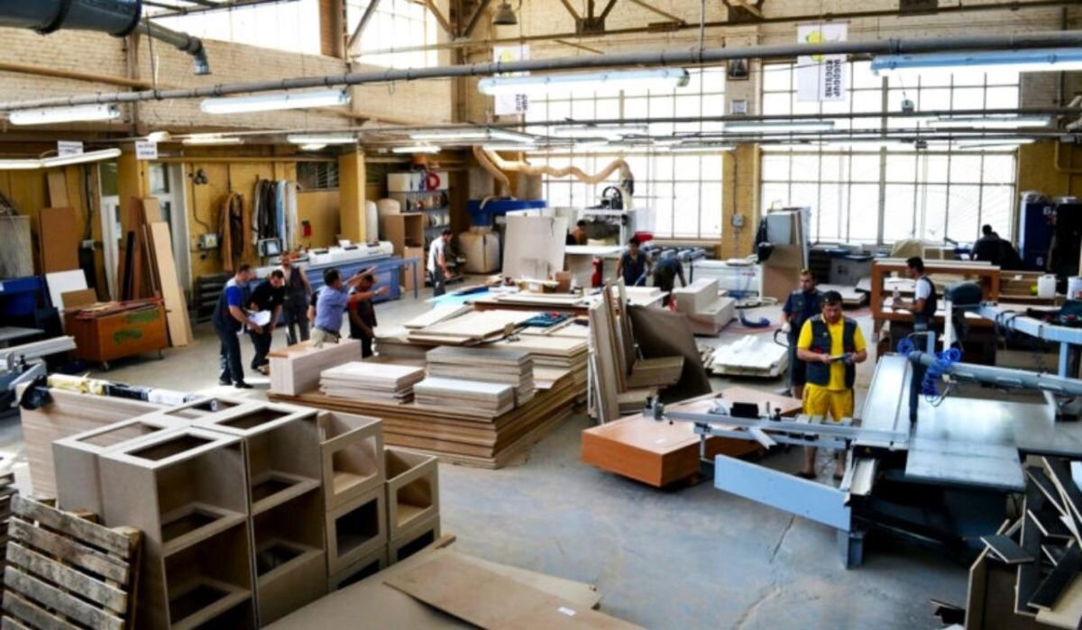 Adm фабрика кухни. смена мебельная фабрика. боровичи мебель. Www. смена мебельная фабрика.