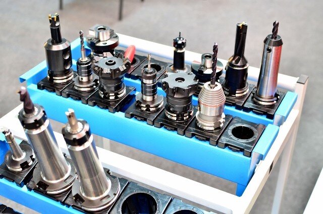 Набор необходимых фрез оператору ЧПУ