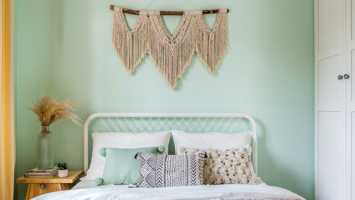 «Фактурный флизелин» STR16 001, краска Swiss Lake в оттенке SL-2324 Summer Green