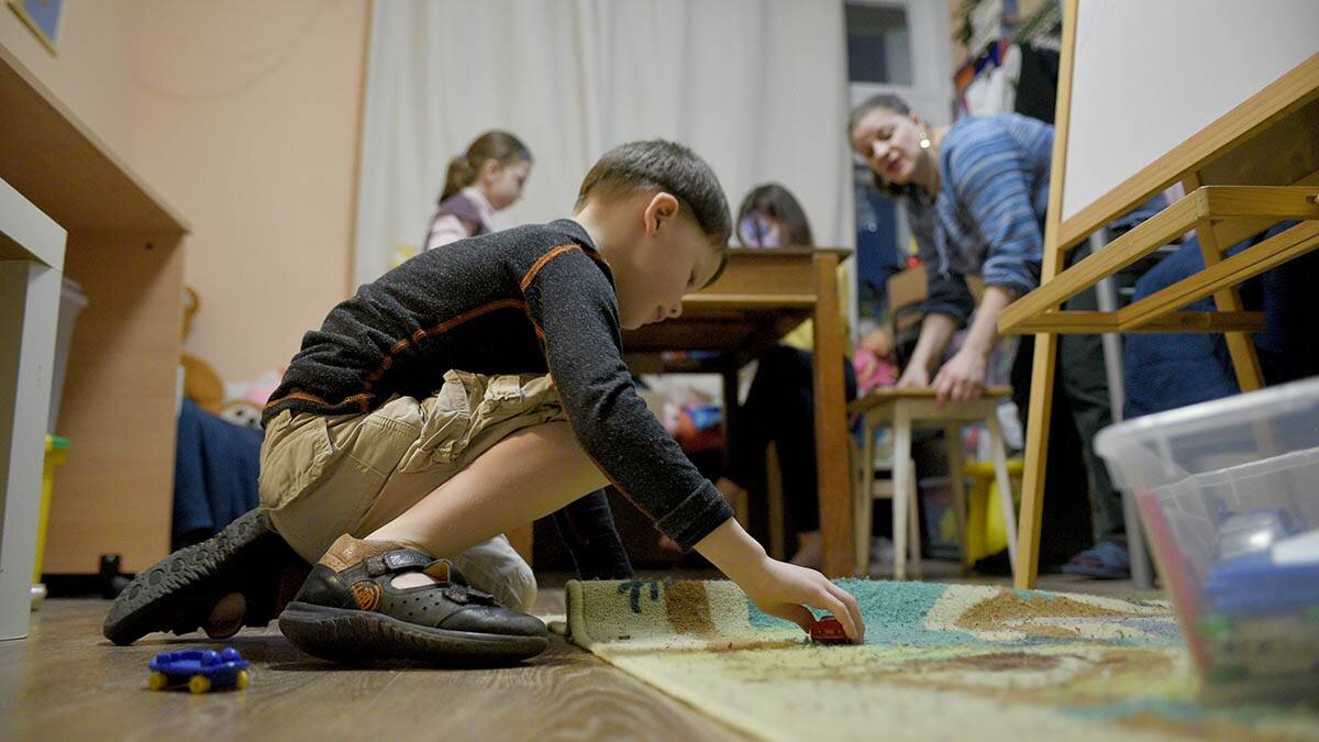 семья алтуховых санкт-петербург. иван сухов многоженец. многодетная семья санкт петербург 2023 год. многодетная семья калининградская область. педиатрическая академия спб роддом.