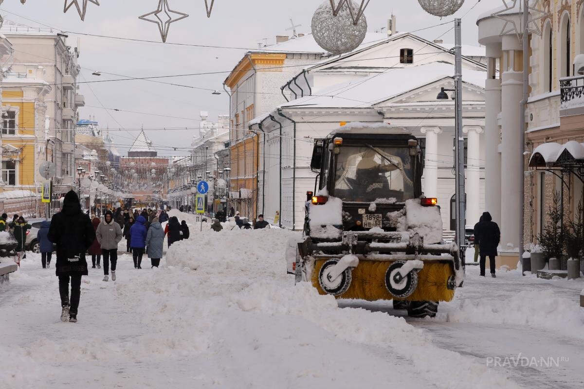    Более 100 тысяч кубометров снега вывезли из Нижнего Новгорода за три дня