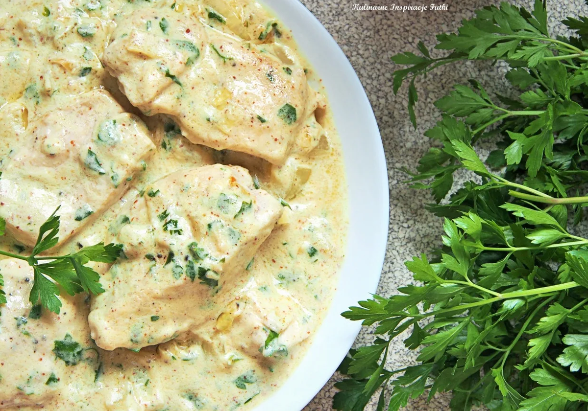 Индейка с овощами в соусе терияки. Индейка в медово-соевом соусе. Диетическая индейка в соевом соусе. Индейка с соусом терияки на сковороде. Индейка в соусе терияки.