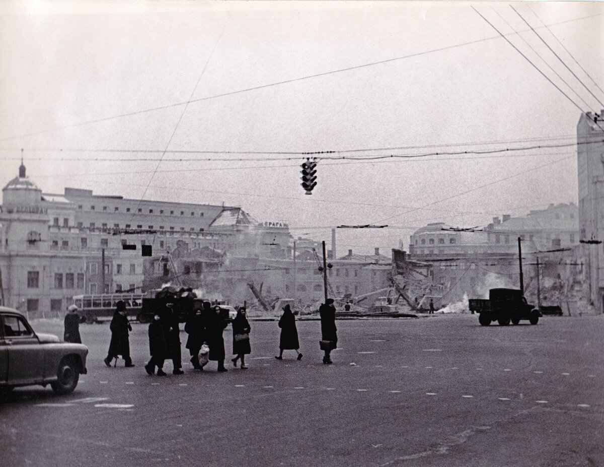 Прогулка по Москве 1961 года. Какой была столица в год первого полёта  человека в космос? | Путешествия и всего по чуть-чуть | Дзен