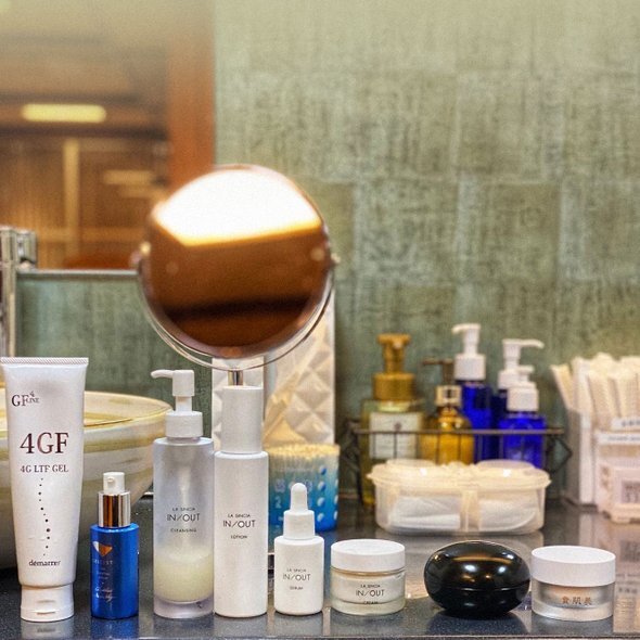 юми корейская косметика. кореянка косметика. кореянка косметика. корейская косметика для лица. корейская косметика аптечная.