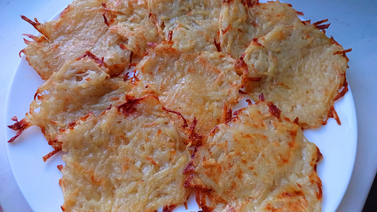 Картофельные драники с фаршем в духовке с сыром