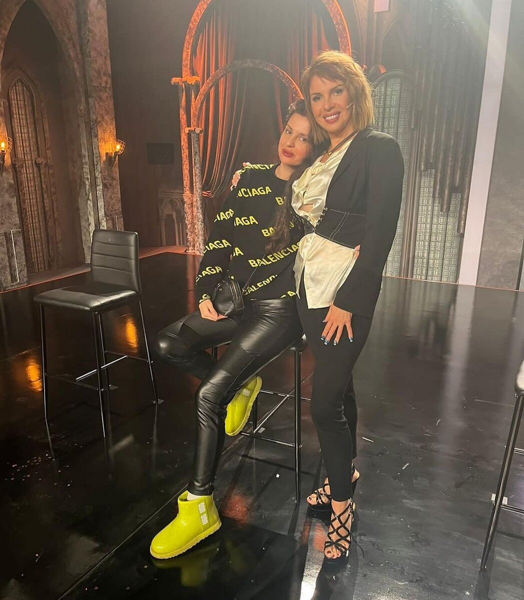 Битва экстрасенсов 15 сезон 14 серия. 12. Экстрасенсы 15 тнт. Чернокнижник битва экстрасенсов. Екатерина хорошенько битва экстрасенсов.