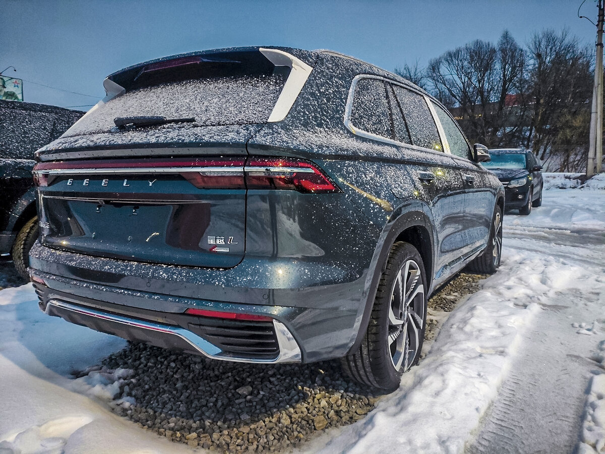 Причем везут таким путем в том числе и "китайцев"