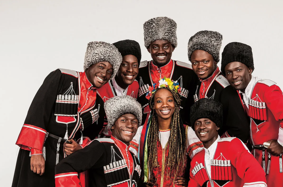 Коренное население америки индейцы. Человеческие расы. Коренные народы северной америки алеуты. Негроидная и монголоидная раса смешение. Коренные жители северной америки алеуты.