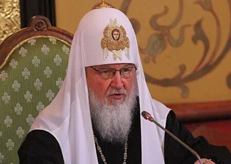    Патриарх Кирилл выступил за запрет мобилизации отцов с тремя детьми, но только в мирное время