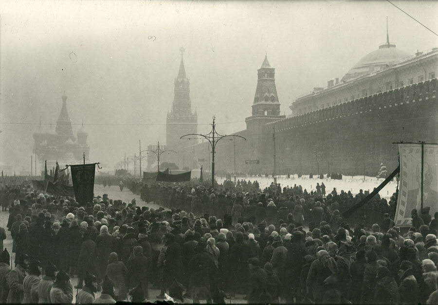 Хоть святых выноси значение. Фразеологизмы фри. Хоть святых выноси значение. Хоть святых выноси значение. Хоть святых выноси значение.