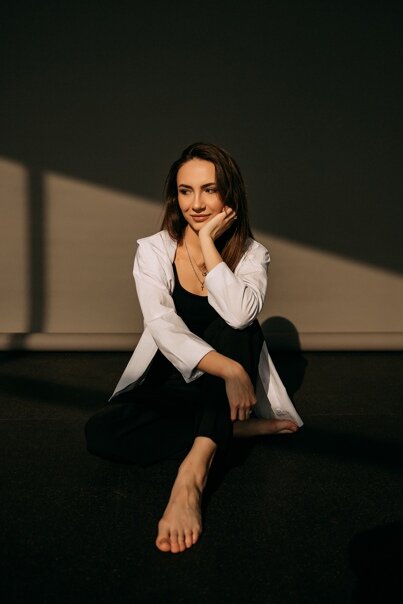 векторные изображения banned. диджей вечеринка. дискотека в наушниках. алиса (голосовой помощник). алиса (голосовой помощник).