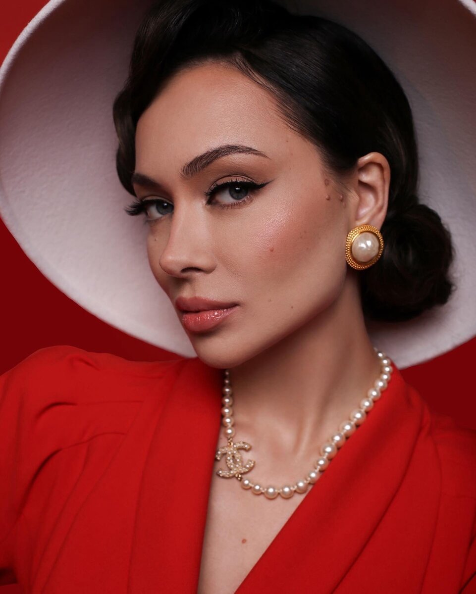 поставь ударение. сироты ударение ударение. как пишется сироты. поставить правильно ударение сироты. ударения в словах.