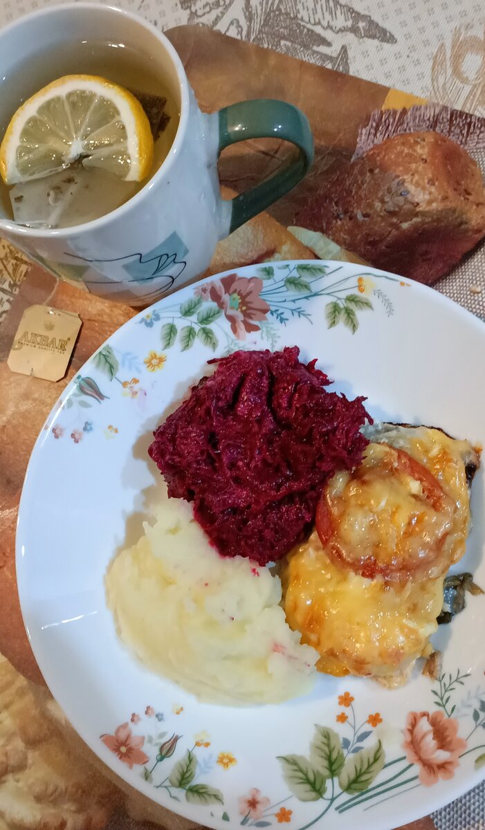 составь и запиши 6 предложений по этой таблице. вставь пропущенные буквы. составь и напиши 6 предложений. составьте и напишите 6 предложений по этой таблице. язык 1 класс.