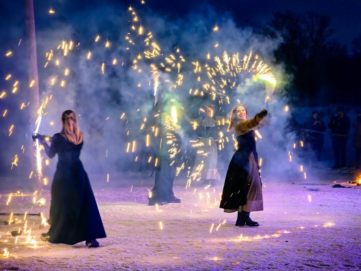 My fire перевод на русский. Imagine dragons ready aim fire. Дорз (зажги во мне огонь) 1988г vynil. Doors light my fire ноты пианино. Light my fire.