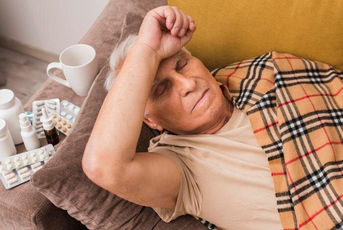 Сердечный приступ симптомы. Острая боль. Люди переболевшие коронавирусом. Прекращает ли болеть. Мигрень.