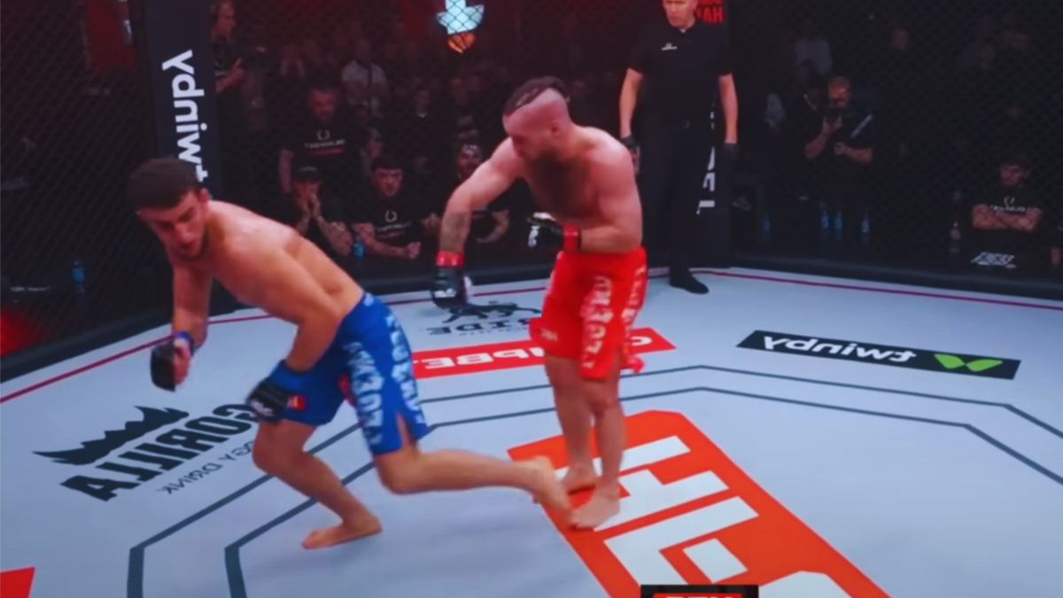 Неудачный удар по ногам Чурчаева