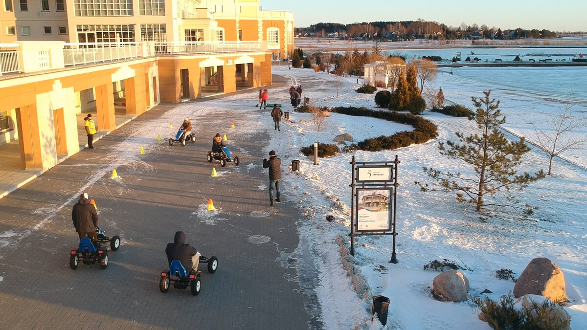 Набережная около Radisson Resort, Zavidovo