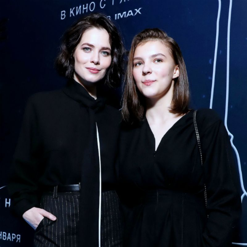 Юлия Снигирь и Полина Цыганова