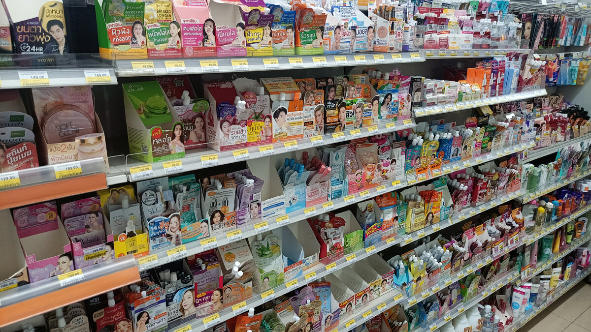 ломаная 11 магазин. санкт-петербург ул ломаная дом 11. ломаная, д. ломаная 11 санкт-петербург. махаон красноярск реклама.