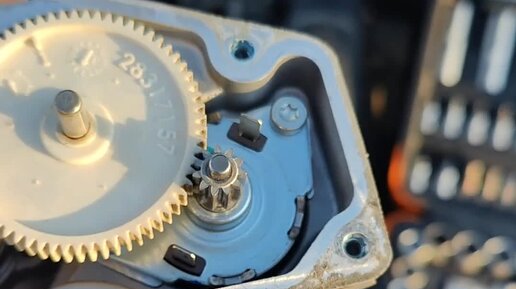 Обороты двигателя автомобиля. Вредно ли двигателю работать на холостых. Частота вращения холостого хода двигателя. Обороты двигателя на холостом ходу. Система питания карбюратор к-131.