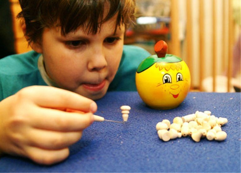 Игра в бирюльки