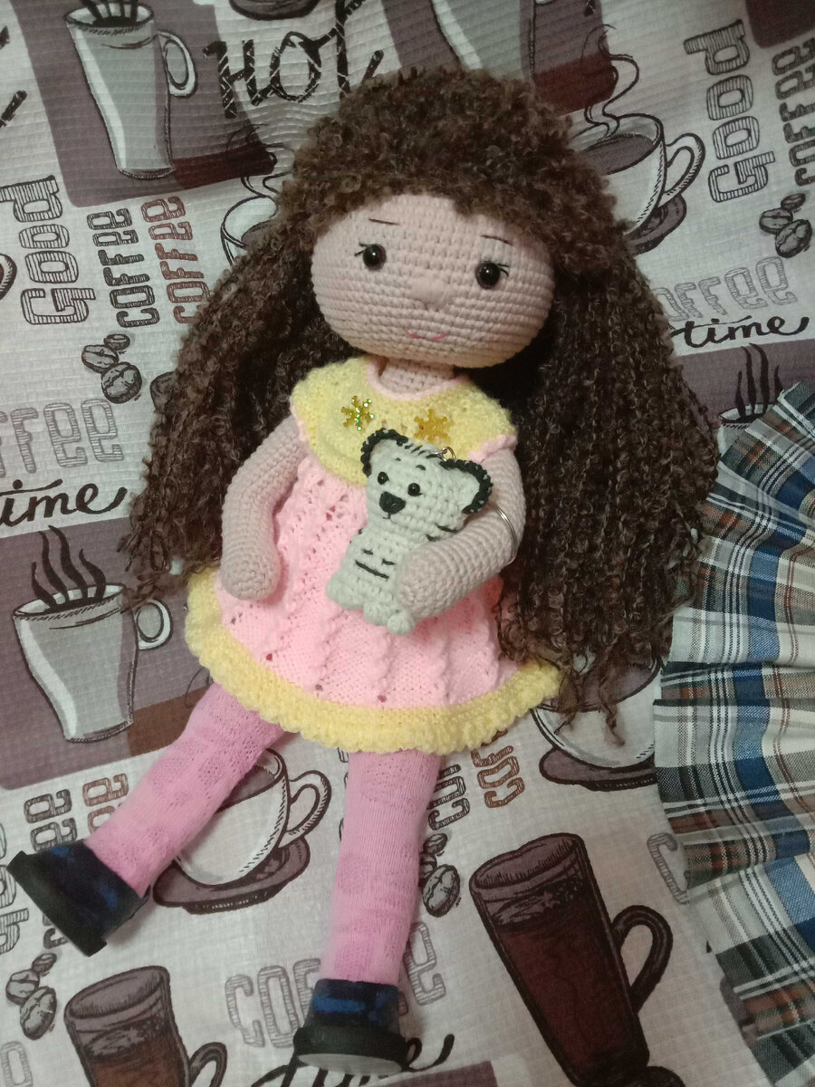 Моя куколка-на нитяном креплении. 