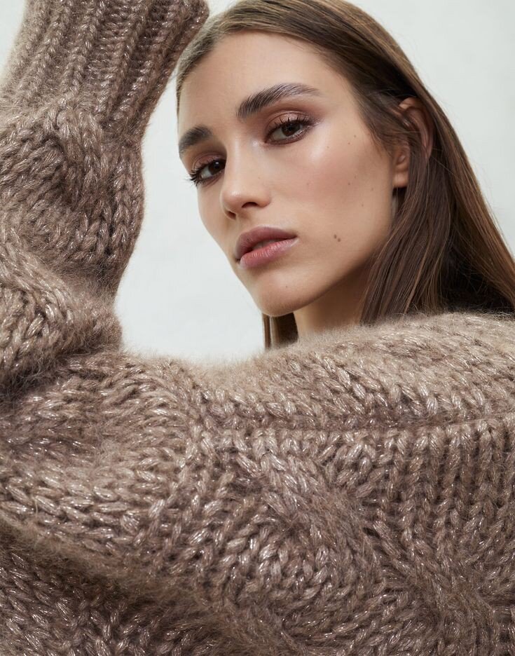 Крупный план, видна фактура пряжи