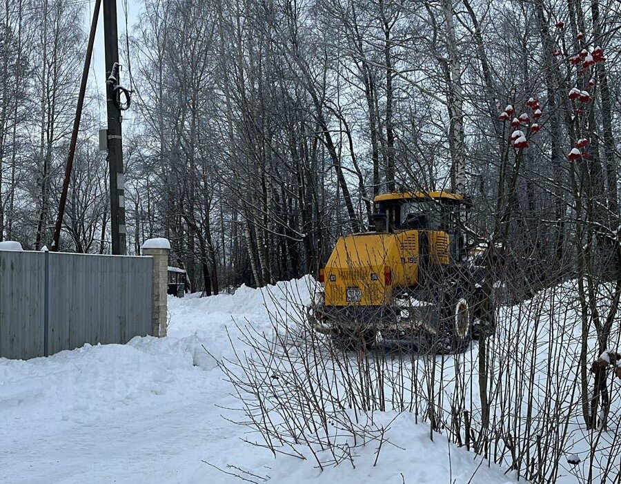 Работает трактор
