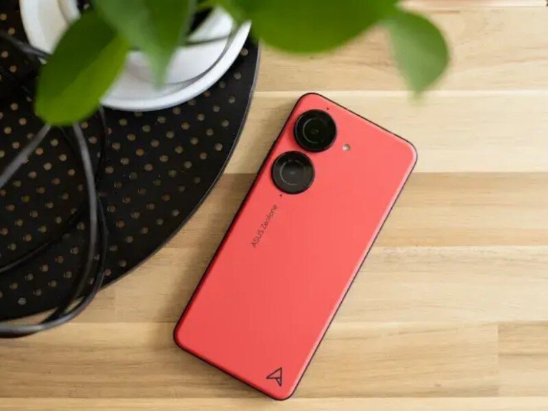    ASUS ZenFone 11 на неанонсированном флагманском Snapdragon появился в Google Play Console